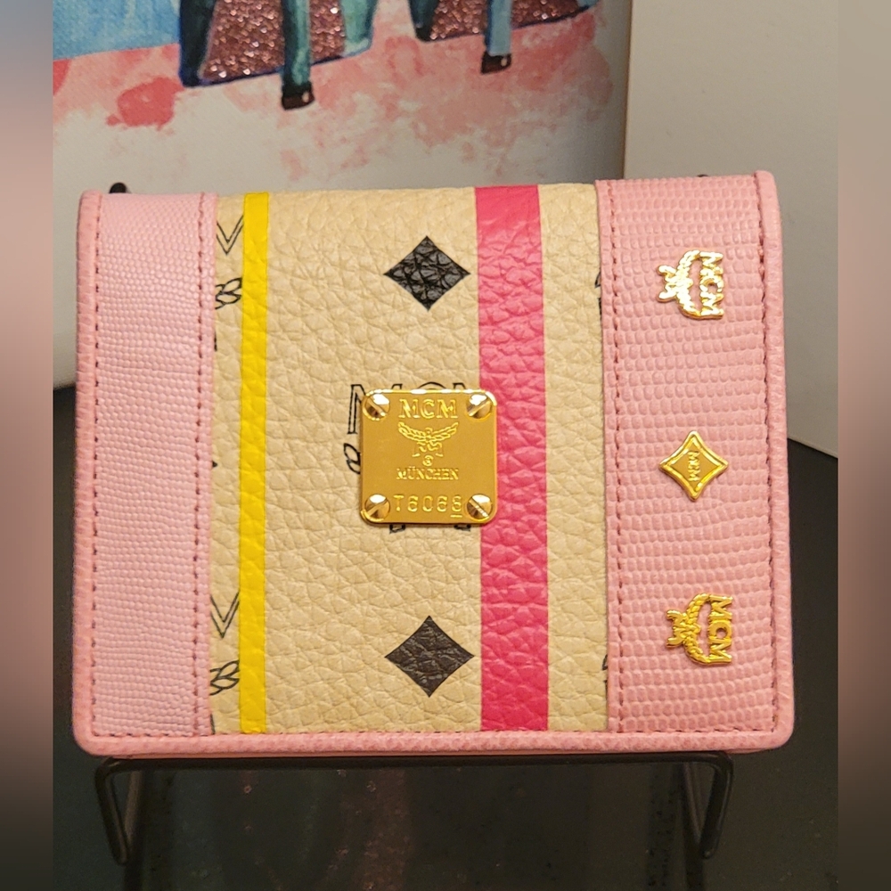 MCM Wallet Pink/ white (EUC/ like new)